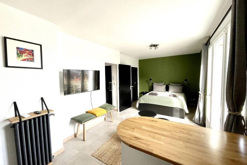 Mon Appart'Hotel - Climatisation Avec Parking Gratuit Brive-la-Gaillarde Exteriör bild